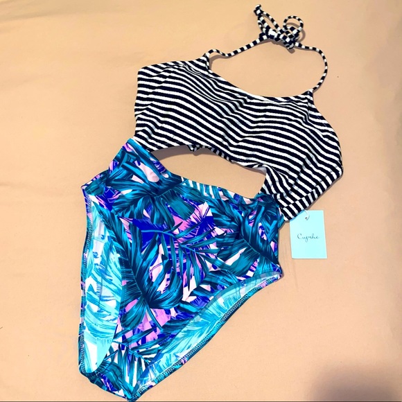 Cupshe Other - NWT Cupshe cut out bathing suit